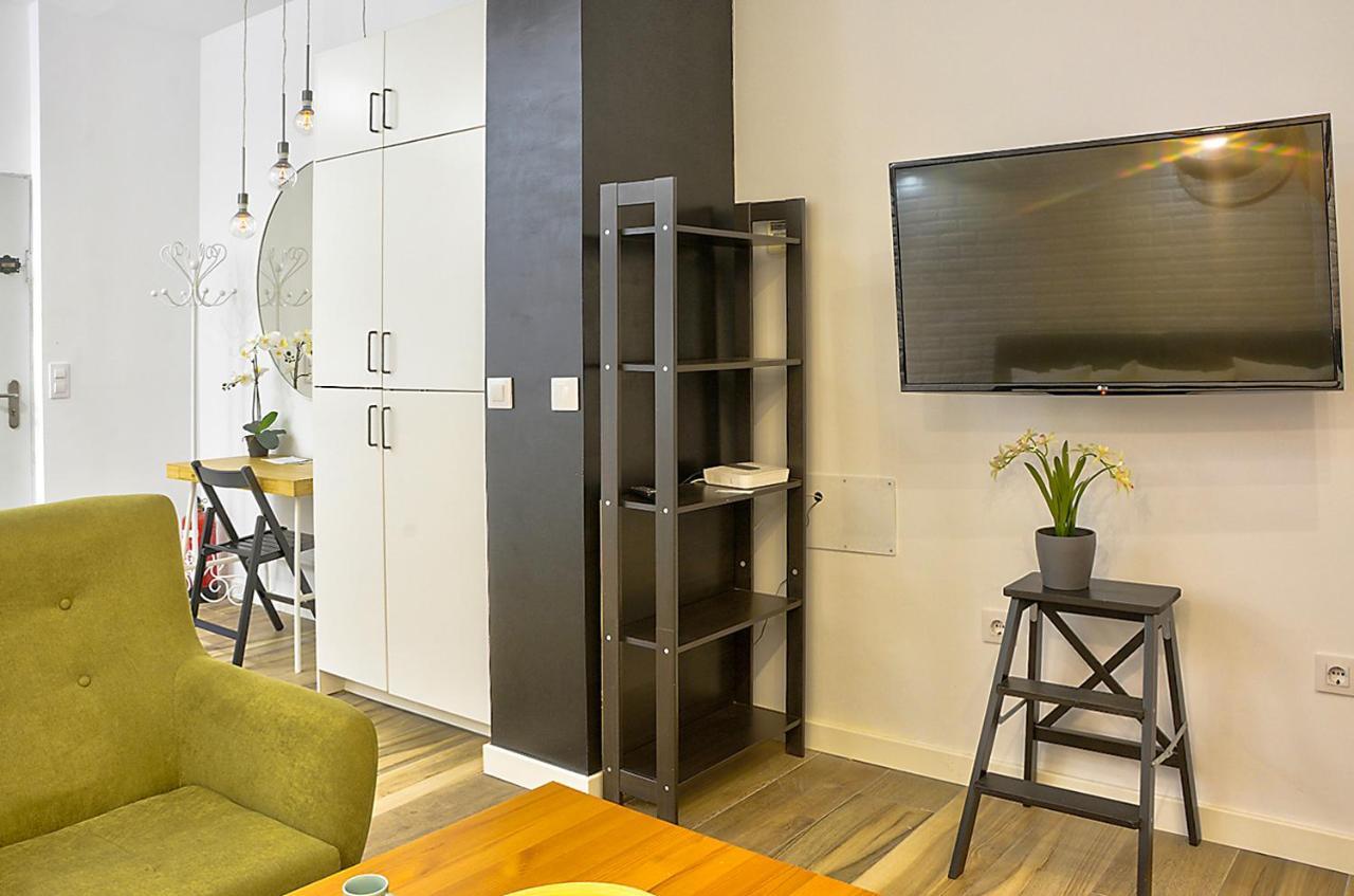 Apartsuite B&R Triana Arellano เซบีญา ภายนอก รูปภาพ