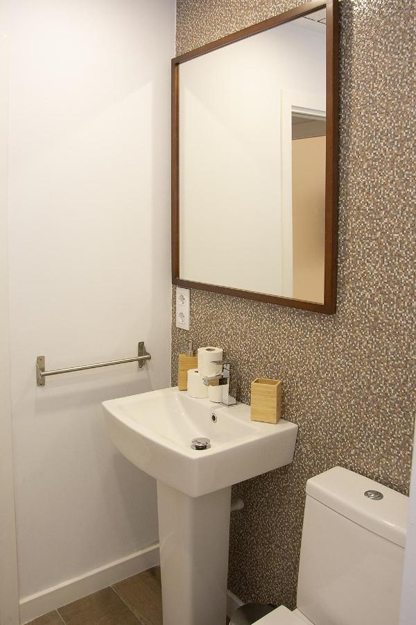 Apartsuite B&R Triana Arellano เซบีญา ภายนอก รูปภาพ