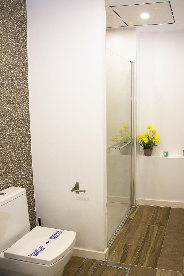 Apartsuite B&R Triana Arellano เซบีญา ภายนอก รูปภาพ